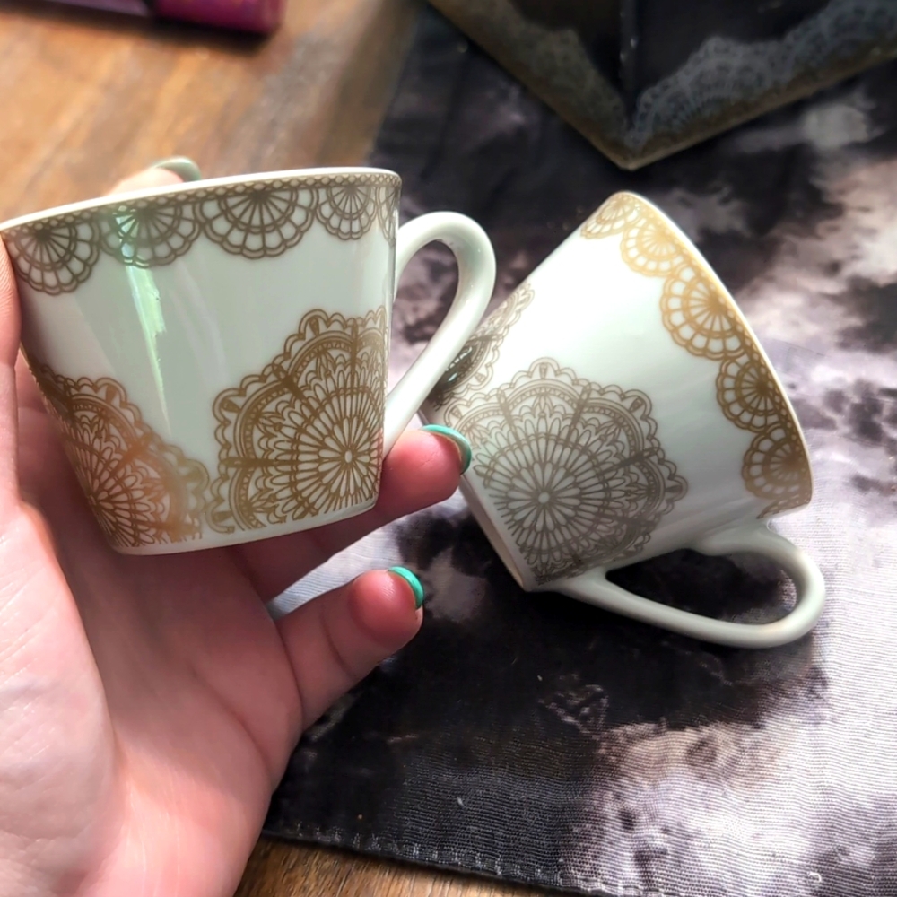 Teacups and saucers